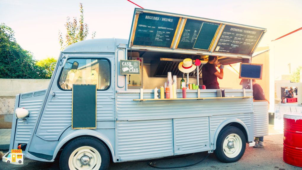 Food Trucks at Carnivals: A New Era of Concession Stands